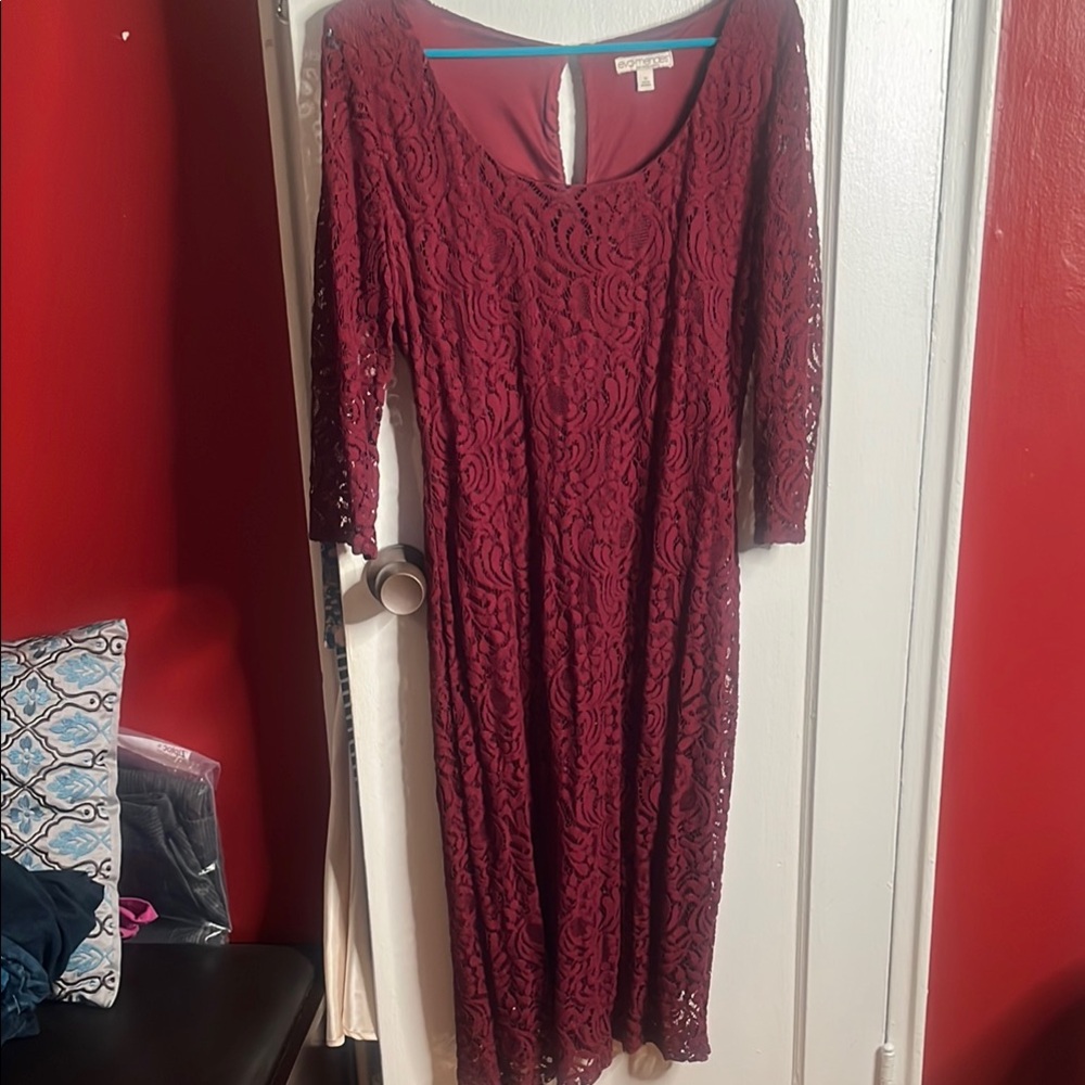 Eva Mendes Red Scoop Neck 3/4 Sleeve lace dress